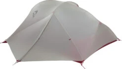 MSR FreeLite 3-Person Tent|-|Tente FreeLite 3 Personnes -Msr MSR 05844 7E 7EFly 20Close 20Red a449507c 49b3 4fec 9773 b79b9e1acc2b