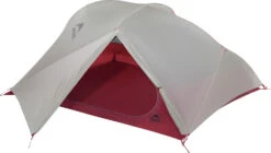 MSR FreeLite 3-Person Tent|-|Tente FreeLite 3 Personnes -Msr MSR 05844 7E 7EFly 20Open 20Red 6050b2a9 edd0 4cdd bc88 b31cf8f8285c